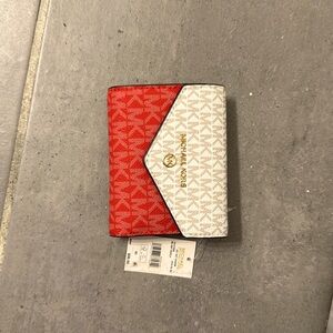 NWT Michael Kors Wallet